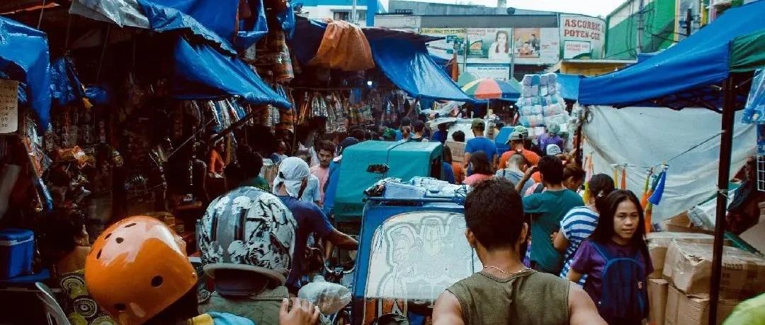 # 伊朗领空关闭：地缘政治棋盘上的风云变幻