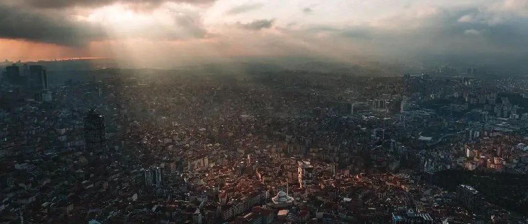 泰国政坛地震，一场因通话录音泄露引发的执政危机