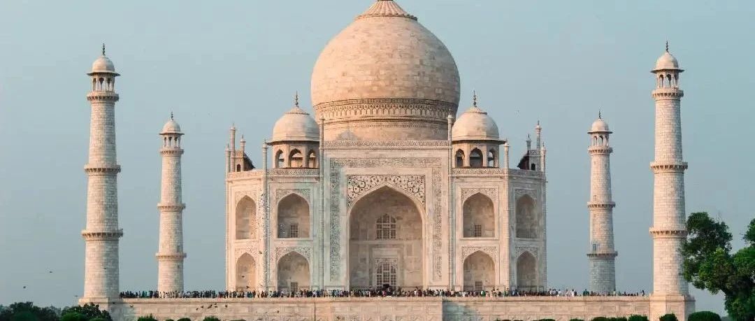 以色列与伊朗这对老冤家又掐起来了，一场激烈的军事冲突瞬间将中