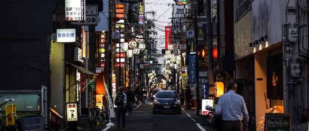 中美伦敦博弈开篇，经贸谈判风云再起，一个月倒计时能否和解？