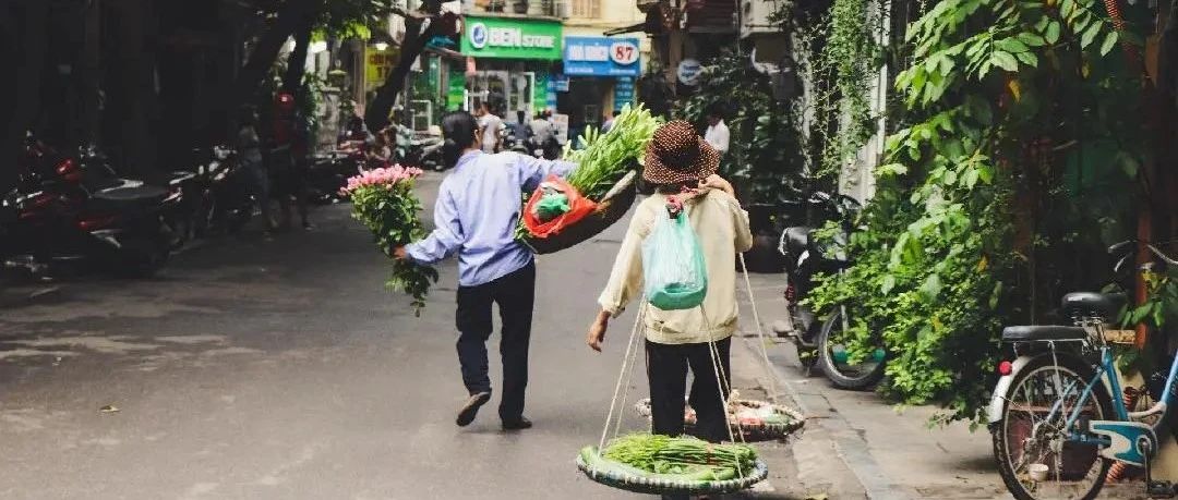 当然可以，请您提供需要润色的文字内容。我会根据您提供的内容，
