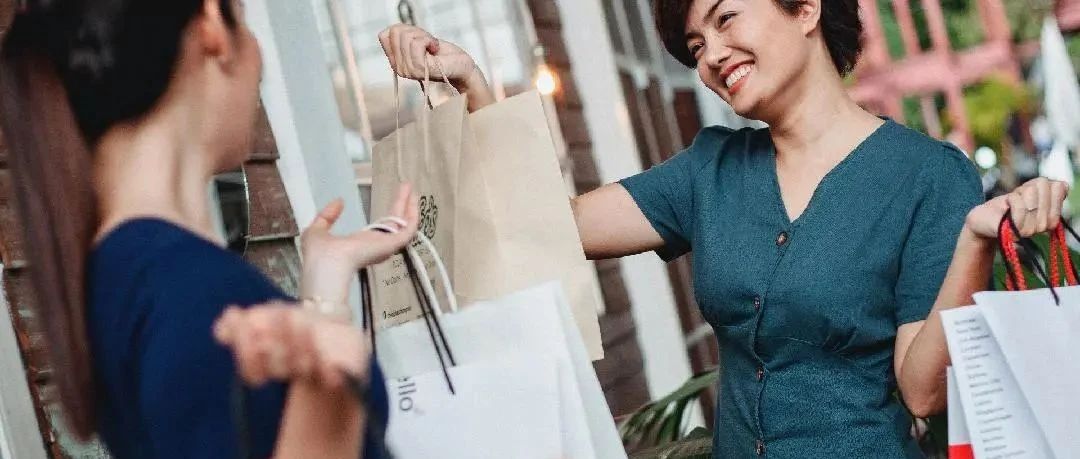 英特尔又搞大动作啦！这次，裁员的大刀狠狠挥下，计划裁员 15%，到今年年底员工总数预计从 2024