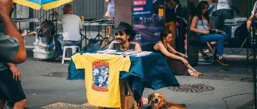 青山埋忠骨，浩气永长存