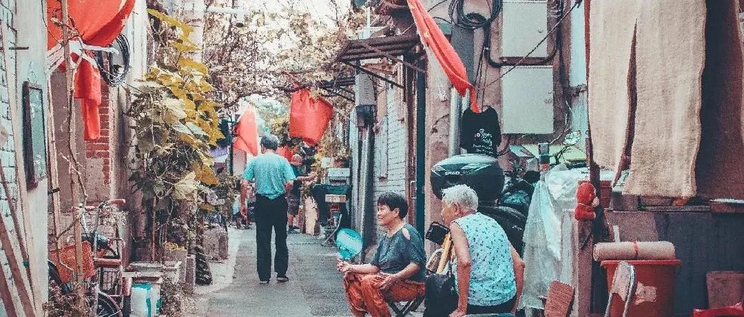 AI造假新闻须严惩，共护网络清朗空间