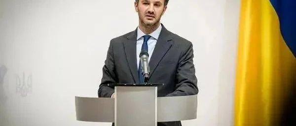 当地时间7月11日，美国参议院军事委员会做出重大动作，批准向乌克兰提供5亿美元安全援助。这一消息犹如