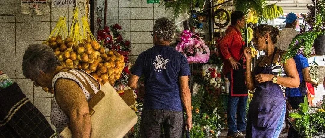 中国和马来西亚互免签证协定7月17日生效啦！这消息一出来，旅游圈瞬间炸锅，吉隆坡更是一跃成为今夏最热旅游地