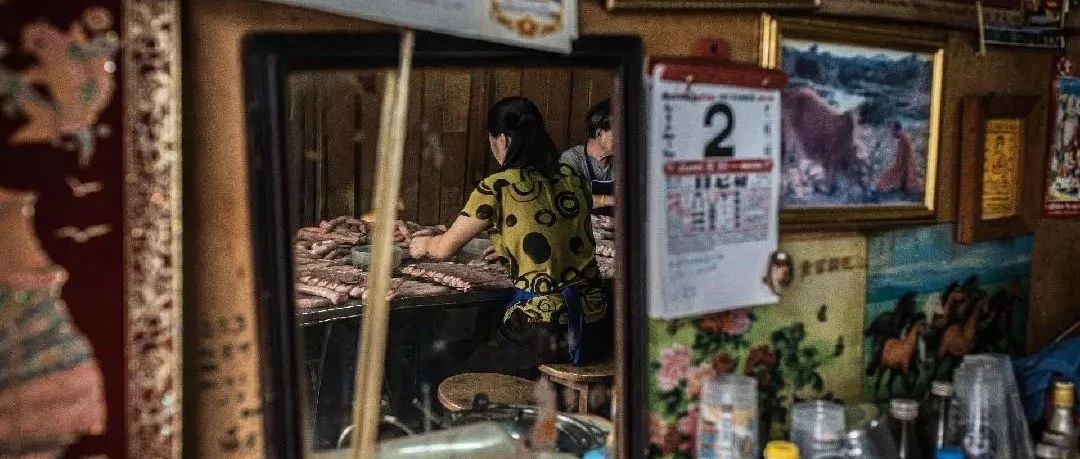 今日全球财经舞台热闹非凡，众多关键数据和报告即将登场，每一个都可能在市场上掀起波澜，投资者们可得擦亮