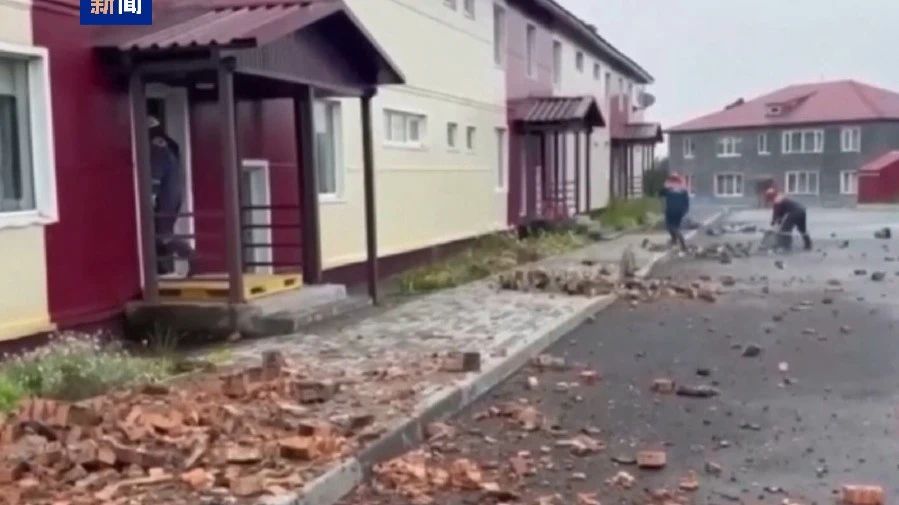 家人们，大事来了！俄罗斯地震部门传来消息，堪察加半岛近海发生强震后，竟然测到了约千次余震。这可不是开