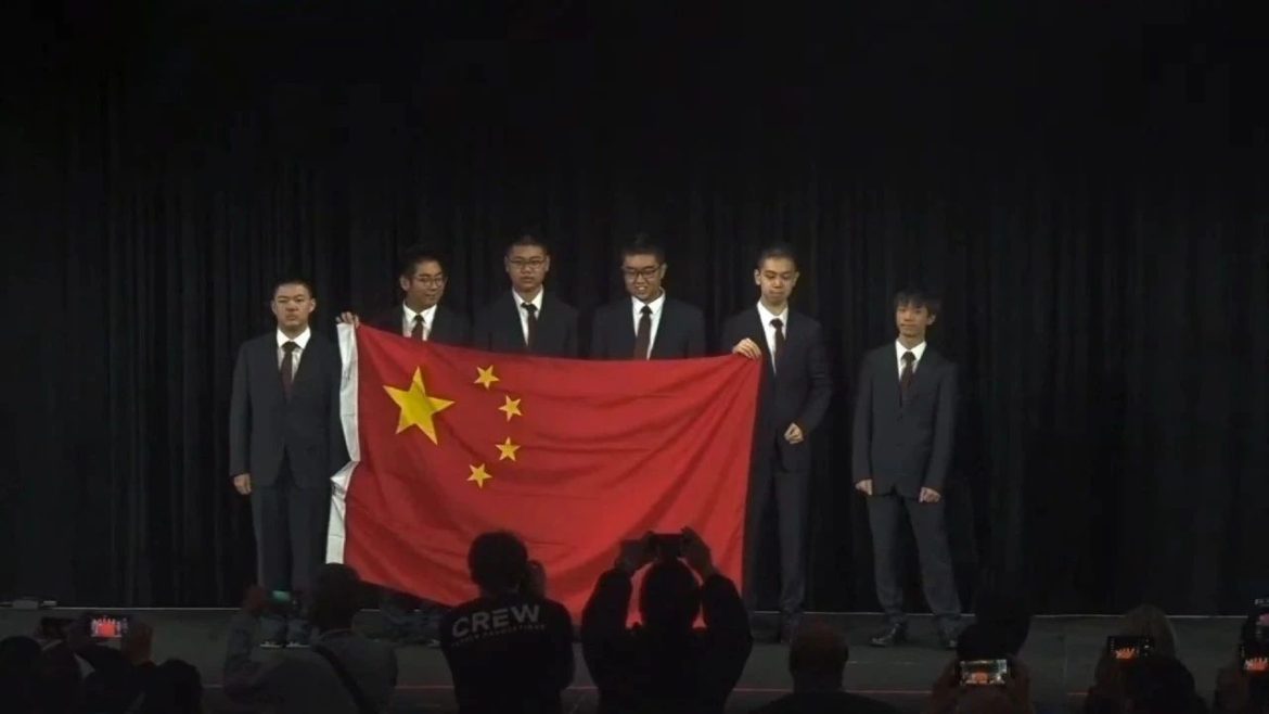 美国代表在乌克兰问题上又对中国无端指责，妄图给中国泼脏水。他们不顾事实，硬将中国正常立场歪曲，这简直