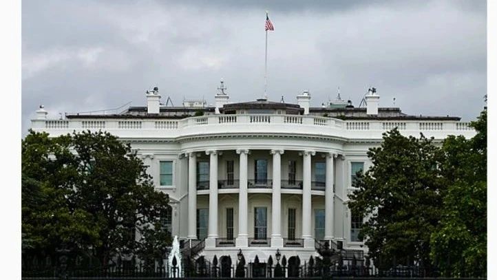 当地时间8月8日，特朗普这老头又搞大动作，宣布要和普京在美国阿拉斯加州来一场会晤，议题直指当下最火的