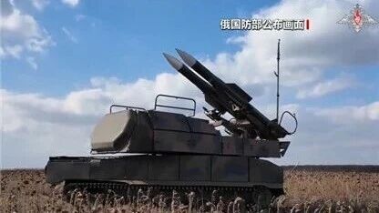 家人们，俄罗斯国防部最新消息！过去一周，俄军动作迅猛，一举控制了 10 个定居点。这可不是小数字，每