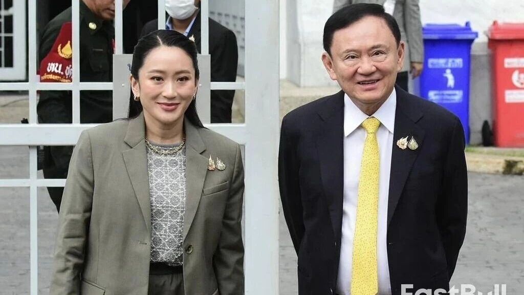 2025年10月22日上午，泰国前总理佩通坦在社交媒体发文，宣布辞去为泰党党首职务。她表示，辞职是为