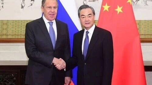 11 月 13 日，俄罗斯外长拉夫罗夫接受采访，这番关于俄中合作关系的表态，简直太有料！俄中合作建立