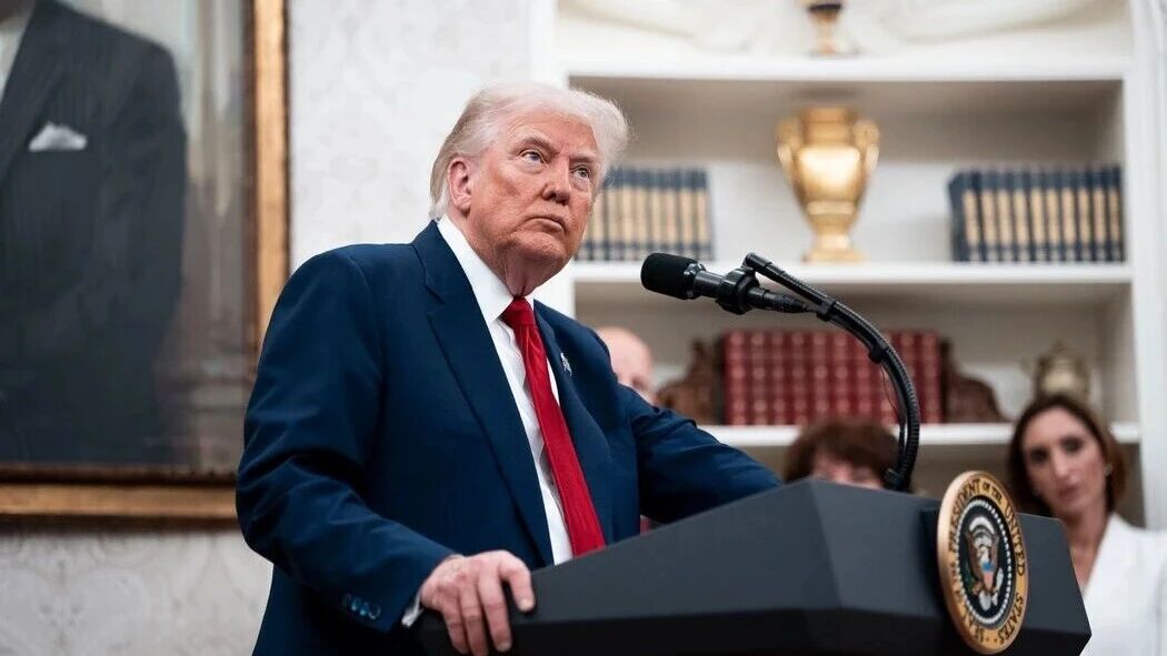 美国最高法院要对特朗普关税政策展开审查啦！这可是个大动作。若裁定其关税政策违法，那此前收取的关税就得