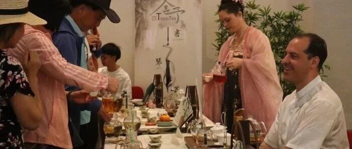 《澳大利亚：广袤土地上的独特生活画卷》